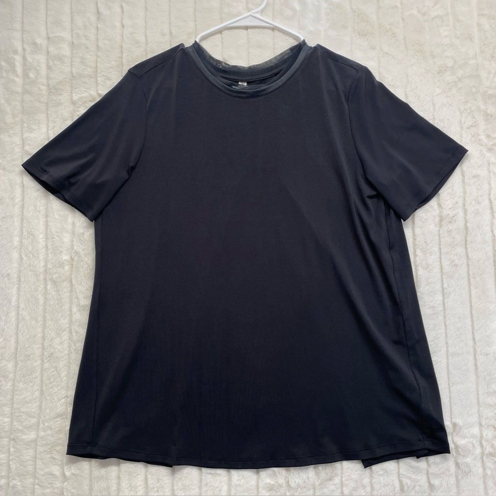 Fabletics Vivienne Cross Back Tee in Black size Medium 6/8 New